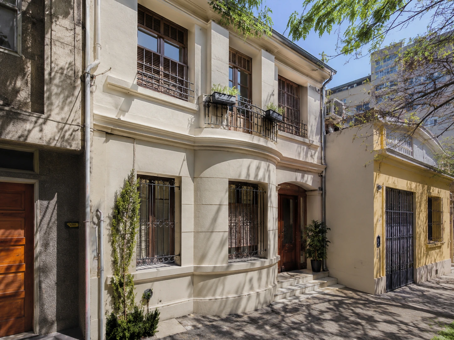Casa estudiantil República con piezas amobladas